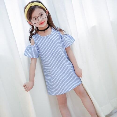 Girls dress 2019 new medium and small children vertical striped strapless dress