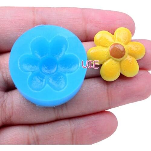 GYL262U 25.3mm x 24.3mm Flower Cake Silicone Mold Fondant Cake Decoration Candy Resin Clay Earrings Necklace Craft Soap Candle