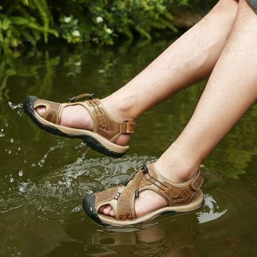 Men Walking sandals Breathable Fashion Summer Business Men Sandals genuine Leather Outdoor Beach Sandal Man Flat Casual shoes