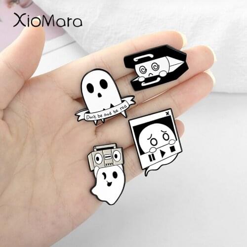 Boo ! Music Ghost Enamel Pins Player Raido CD Musical Brooches for Women Men Unisex Jewelry Hat Bag Accessories