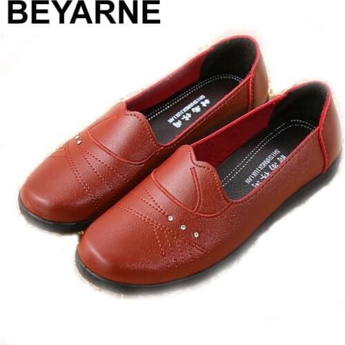 BEYARNE spring women flat shoes leather casual moccasins female fashion lace-up moccasins mother shoes comfort shoes for ladies
