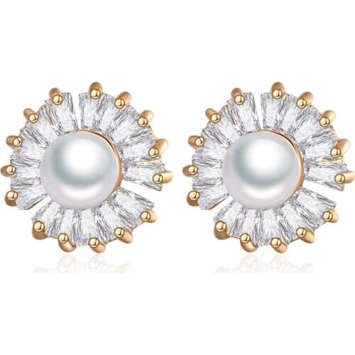 Luxury Flower Shape Pearl Stud Earrings Gold Round Zirconia CZ Earrings with Pearl for Women Wedding Party Fine Jewelry