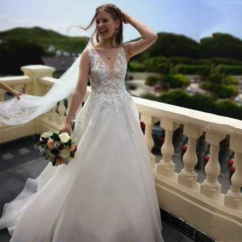 Deep V-neck Nude 2080 Organza A-line Wedding Dress Open Back with Lace Applique Bridal Dress vestidos de novia para boda civil