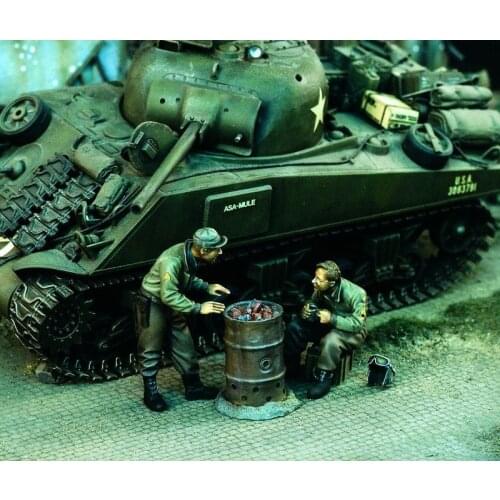 World War II U.S. resin soldier, heating U.S. soldier, two-person kit model 1:35