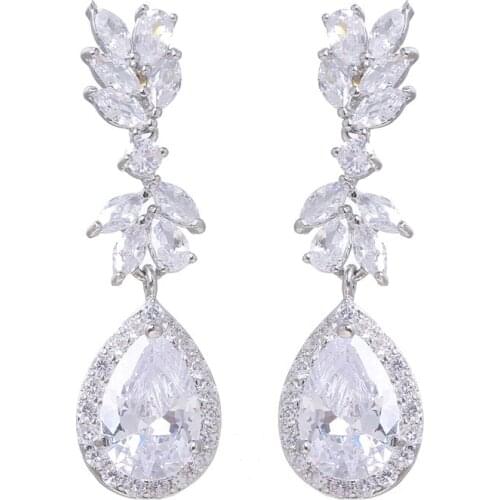 Bettyue New Arrival Long Waterdeop Shape Earring Muliticolor Choice For Women Personality Delicate Jewelry Party Fancy Gift