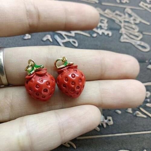 Natural stone red cinnabar carved strawberry small pendant DIY bracelet necklace accessories For Jewelry making wholesale