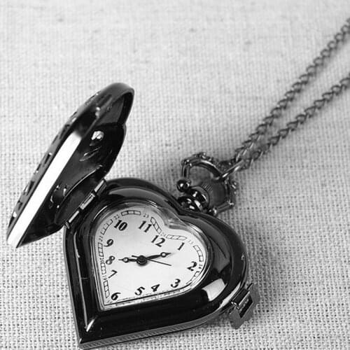 2018 New Fashion Silver Black Hollow Quartz Steampunk Heart Shaped Pocket Watch Women Man Necklace Pendant with Chain Gifts