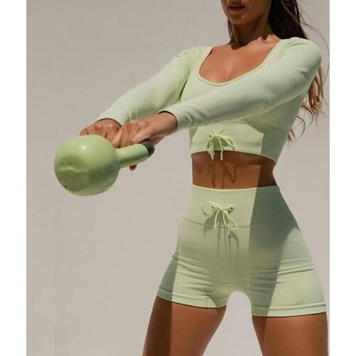 Seamless Knitted Yoga Set Sexy Long Sleeve Top High Waist Drawstring Shorts Two Piece Set Women Wokout Outfit Fitness Clothing