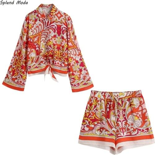 2021 Summer Vintage Womens New Fashion Knotted Printed Shirt Lapel Long Sleeve Hem Knotted Shirt + High Waist Shorts Casual