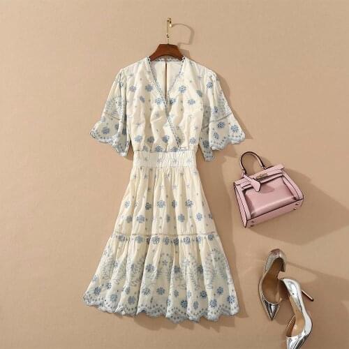 High Quality New Pop Vogue Designer Runway Dress Womens V-Neck Ruffles Sleeve Hollow Out Cotton Embroidery Sweet Mini Dress