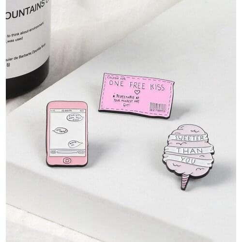 Japan South Korea Cute Sweet Couple Dialog Brooch Creative Fashion Cotton Candy Mobile Phone Alloy Badge Pin Women Jewelry Gift
