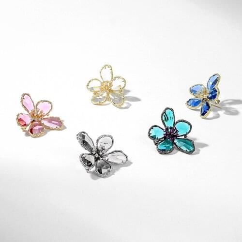 Womens Brooches Crystal Large Flower Vintage Plant Brooch Pin Fashion Jewelry Decoration Broches