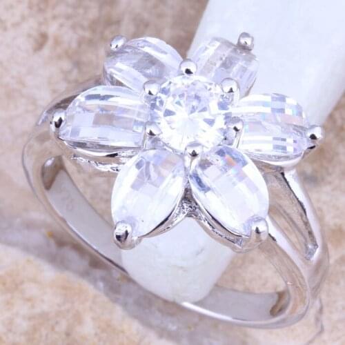 Graceful White CZ Silver Plated Womens Flower Jewelry Ring Size 6 / 7 / 8 / 9 R1191
