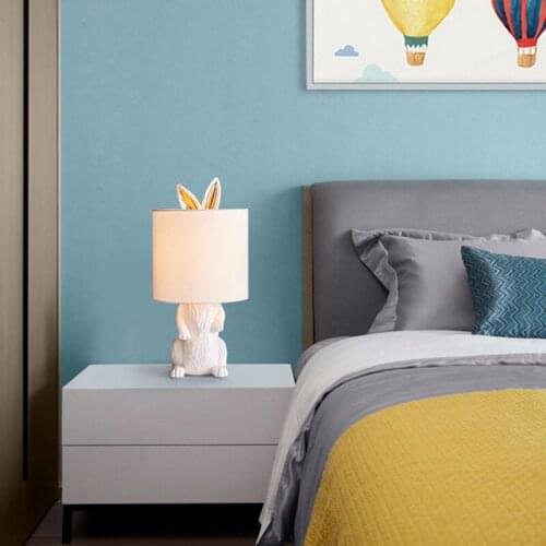 Modern Resin Masked Bunny Table Lamp Animal Desk Lamp for Study Living Room Light Deco E27 Fixtures Creative Bedroom Beside Lamp