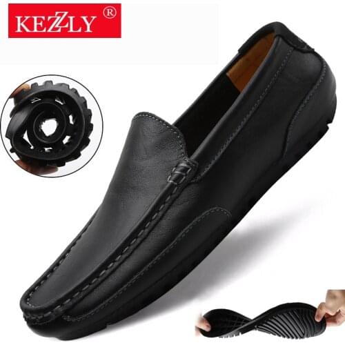 Genuine Leather Men Casual Shoes Brand 2020 Italian Men Loafers Moccasins Breathable Slip on Black Driving Shoes Plus