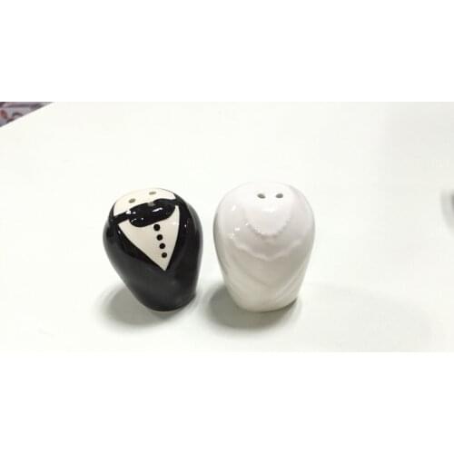 Wedding Supplies 200pcs=100 sets Ceramic Wedding Guests Gifts dress style Salt and Pepper Shakers Seasoning bottle kitchen tool