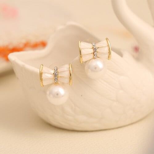 2017 new arrived womens hot Bowknot shape popular style pearl stud earrings &High quality Gold-color fashion jewelry