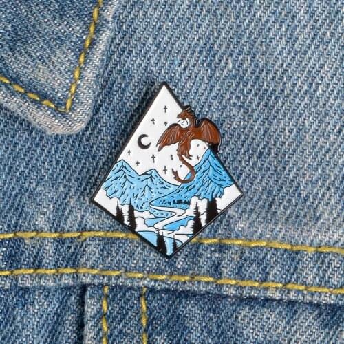 Mountain Peak Moonlight Backpack Collar Brooch Enamel Pin Metal Broches for Women Badge Pines Metalicos Brosche Accessories