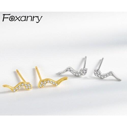 FOXANRY Prevent Allergy 925 Sterling Silver Stud Earrings for Women New Trendy Elegant Charming Sparkling Zircon Bride Jewelry