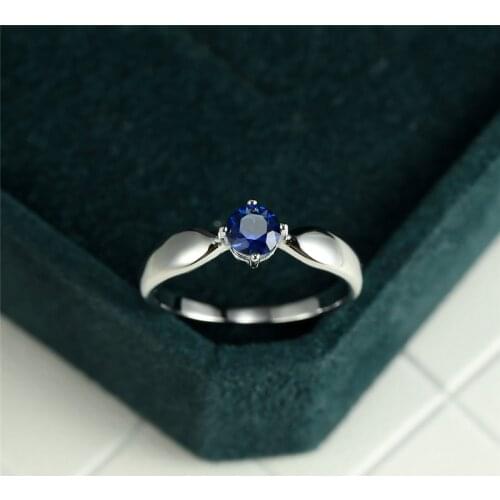 Female Luxury Crystal Round Thin Wedding Ring Charm Silver Color Engagement Ring Fashion Blue Zircon White Stone Rings For Women