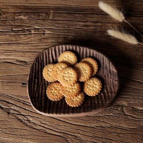 Handmade solid wood small plate Japanese style black walnut snack plate snacks dried fruit breakfast