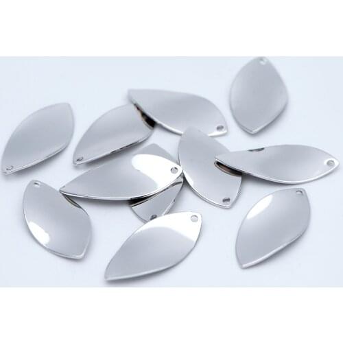 10pcs Rhodium plated Brass Leaf Charms, Silver tone Twist Oval Pendants 23x11mm (GB-981-2)