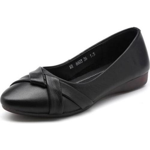 2021 New High Quality Soft Cowhide Women Leather Shoes Soft Sole Wear-resistant and Comfortable Women Flats Fashion Casual Shoes