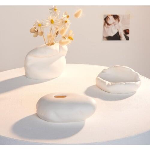 Ins Creative Nordic Ceramic Dried Flower Vase Hydroponic Home Decoration Ornaments Flower Arrangement Modern White Pot Ornament