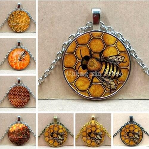 Cute insect bee necklace fashionable geometric honeycomb honey bee 3D printed glass dome necklace bumblebee trinket