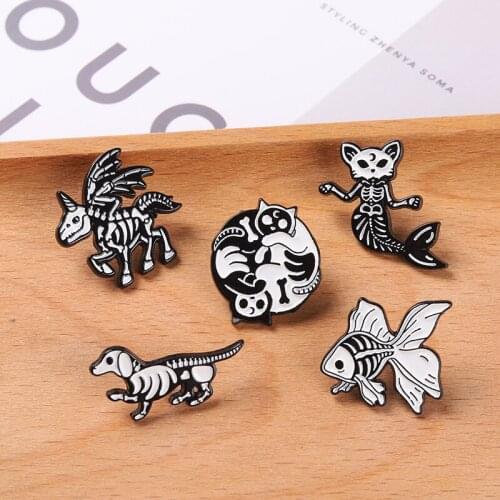 Animal Skeleton Enamel Pins Punk Horse Fish Dog Dark Halloween Brooches Accessories Backpack Lapel Pin Badge Gift for Women Men