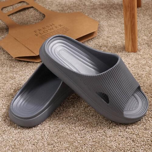 WomenS Sandal Brand MenS Flip Flops Leather Slippers White Sandals WomenS Shoes Summer New 2021Flats Tennis Crocks Work Boty