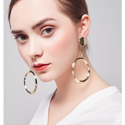 2018 New high quality polished big ear post Silver shiny Plated round wire circle punk Hoop Earrings party For Women wholesale
