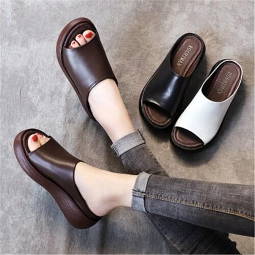 2021 Fashion Shoes Women Slippers Platform Wedge Soft Leather Mules Open Toe Slides Summer Black White Sandals Large Size 35-41