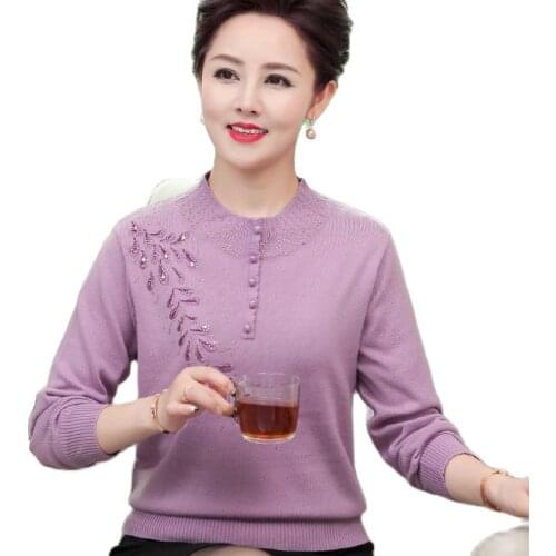 2020 new mothers wear middle-aged autumn clothes, long sleeved wool sweaters, elderly women, 40 years old 50