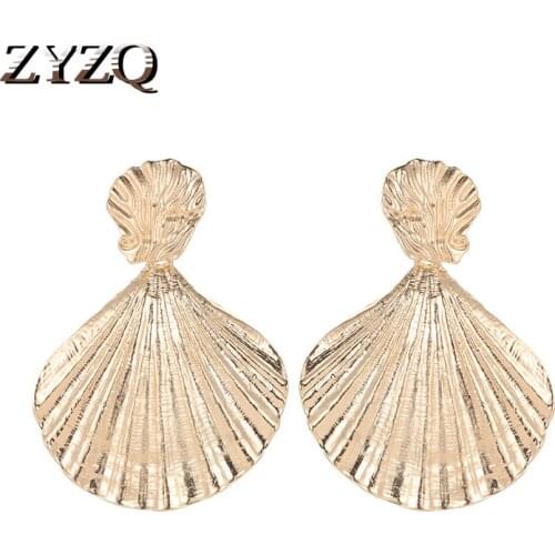 ZYZQ Classic Sea Shell Conch Shaped Earrings Elegant Birthday Gift Earrings For Women With Special Pattern Engraved Earrings