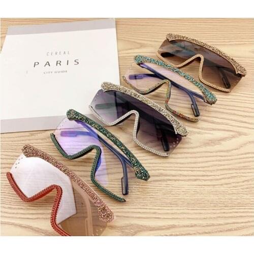 Glitter Luxury Big Frame Oversized Square Bling Diamond Trendy Sunglasses 2020 Women
