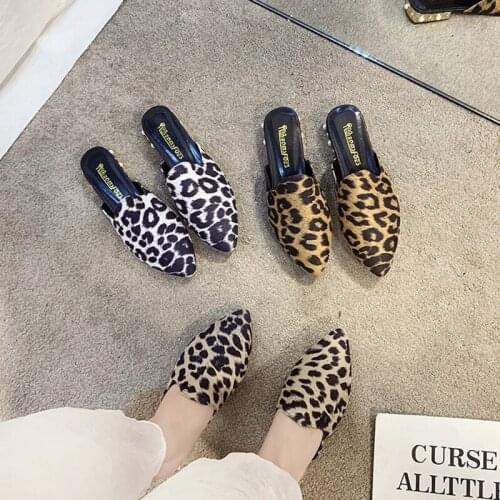 2021 Yeshitop Sping Leopard Sandals For Women Pointed Toe Outside Slippers Pearl Square Heel Slides For Lazy Man 3 Colors