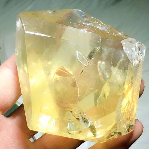Citrine free from