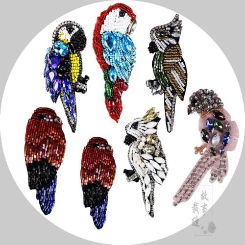 Hand embroidered beads rhinestone Parrot Bird patch with pin garment accessories DIY coat bag applique badge brooch