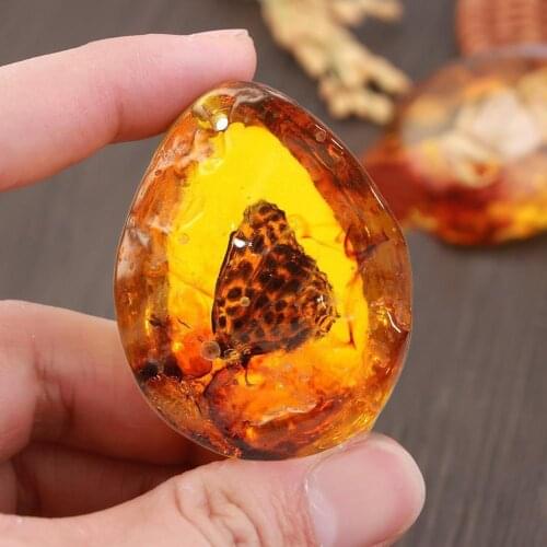 4*5cm Natural Rough Butterfly Amber Stone Insect Spcimen Pendant Necklace Gemstone Table Decoration DIY Jewelry Craft Pendant