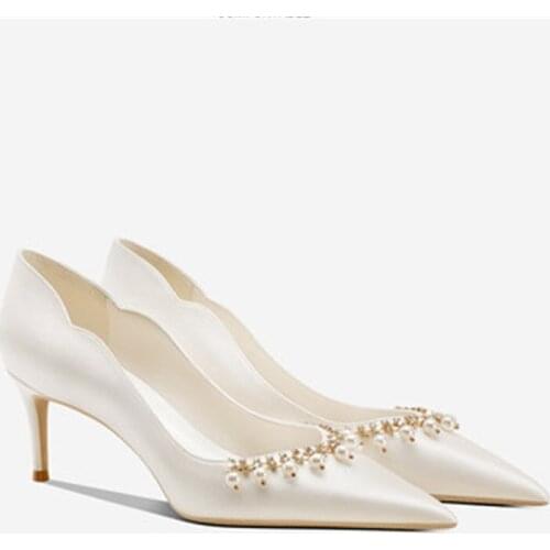 2021 spring new silk banquet dress shoes large size simple white pearl bridal wedding shoes stiletto heel womens single shoes