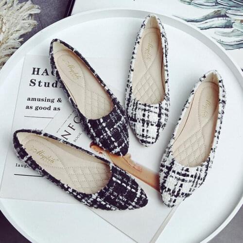 Pointed Toe Fashion Slip On Shoes For Women Spring Summer Plaid Cotton Ladies Shoes Plus Size 43 Women Flat Shoes Foot Wear