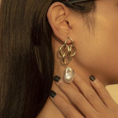 KMVEXO Baroque Irregular Pearl Drop Earrings for Women 2021 Hollow Twisted Metal Statement Earrings Party Jewelry Brincos Gifts