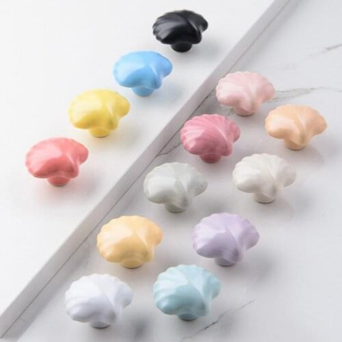 Single Hole Cartoon Color Ceramic Hand In Hand Childrens Room Candy Color Ceramic Wardrobe Door Handle