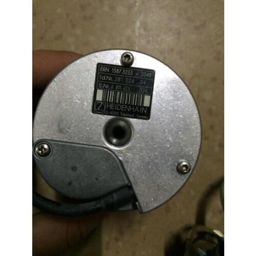 Encoder ERN 1387.3233-2048 , Used one , 90% appearance new , 3 months warranty , fastly shipping