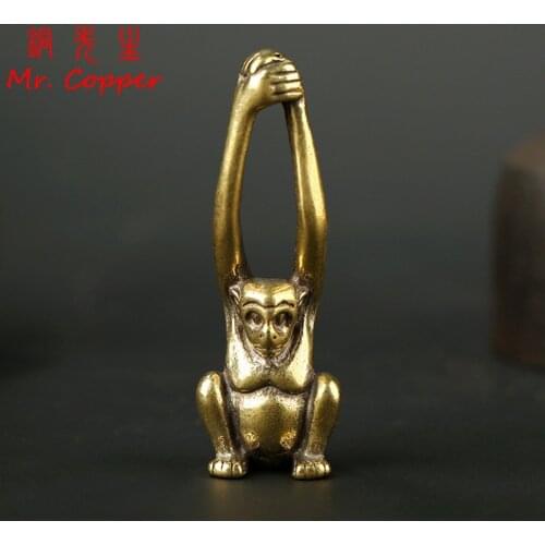 Vintage Copper Long Arm Monkey Figurines Miniatures Desktop Decoration Ornament Brass Gibbon Small Statue Home Decor Accessories