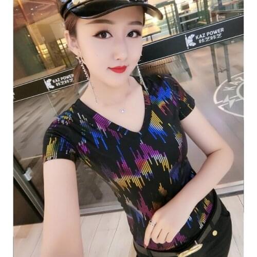 V-neck gilded printed womens blouse 2021 new color short sleeve T-shirt womens foreign style small shirt