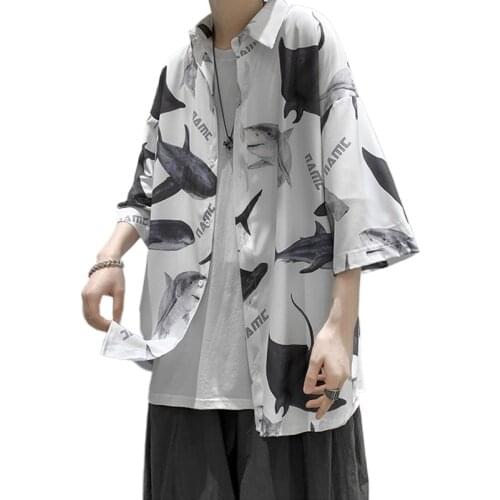 Short shirt Mens Hong Kong style Summer trend Joker boys Korean version of loose five-point sleeve shirt tide brand ins coat