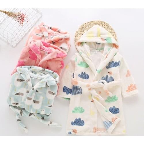 Cartoon Kids Robes Flannel Child Boys Girls Robes Lovely Animal Hooded Bath Robes Long Sleeve Baby Boy Bathrobe Child Clothing