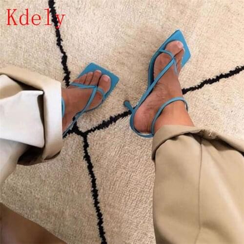 Summer Women Sandals Narrow Band Vintage Square Toe High Heels Buckle Strap High Heel Sandals Women V-neck Designer Shoes Women
